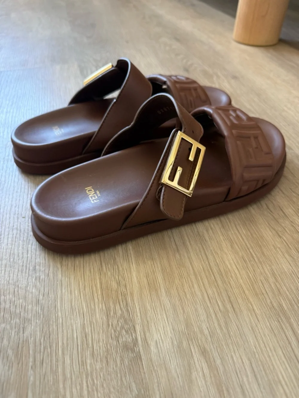 Fendi leather slide